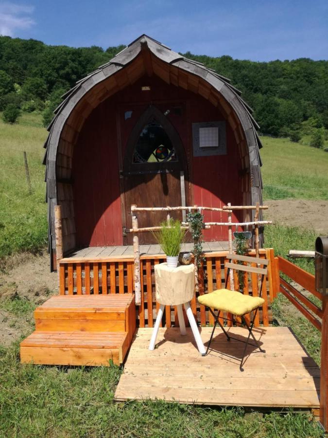 Zuruck Zur Natur - Urlaub Im Zirkuswagen, Sommeratelier Oder Schindelwagen Adenbach Zewnętrze zdjęcie