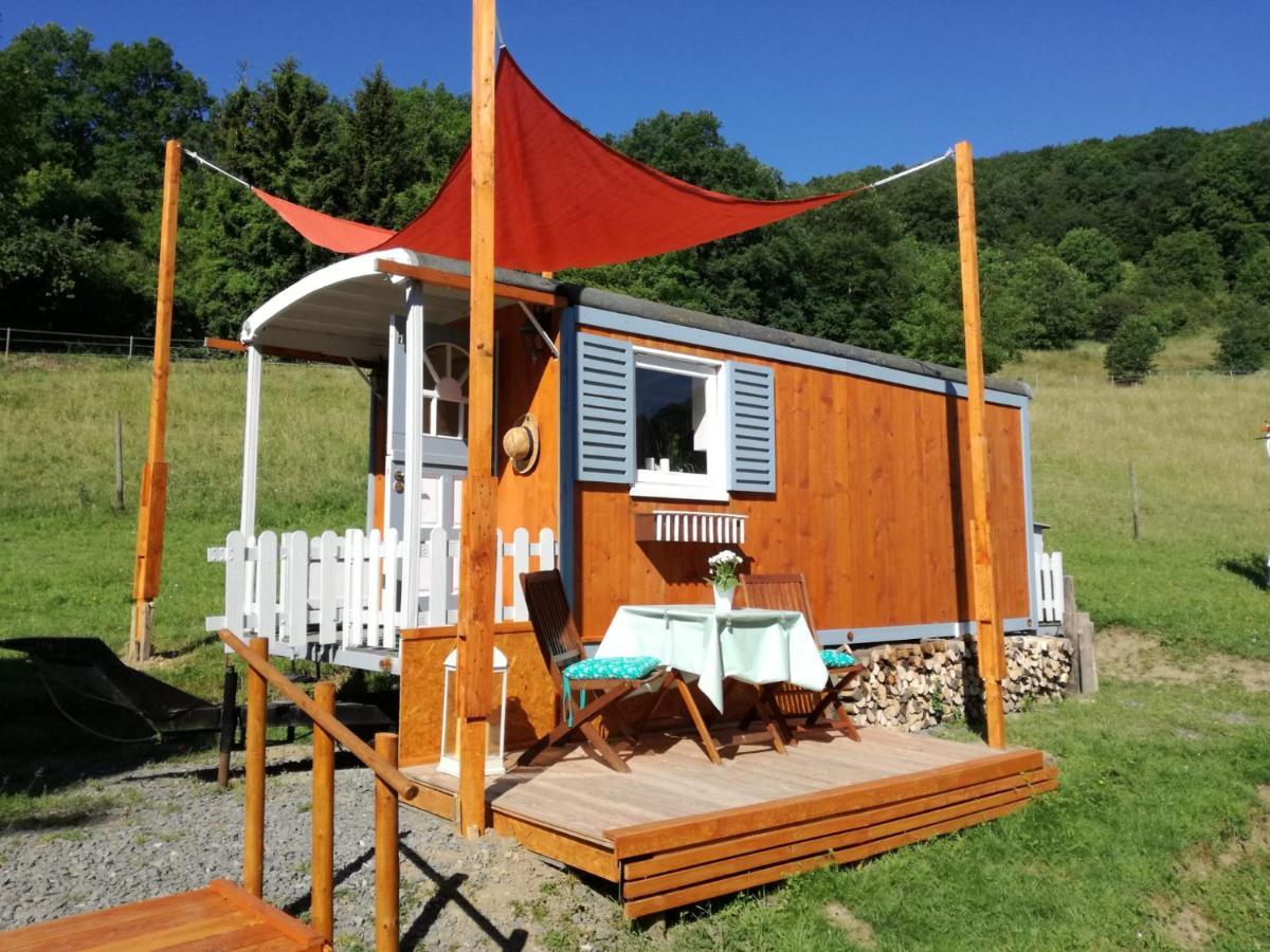 Zuruck Zur Natur - Urlaub Im Zirkuswagen, Sommeratelier Oder Schindelwagen Adenbach Zewnętrze zdjęcie